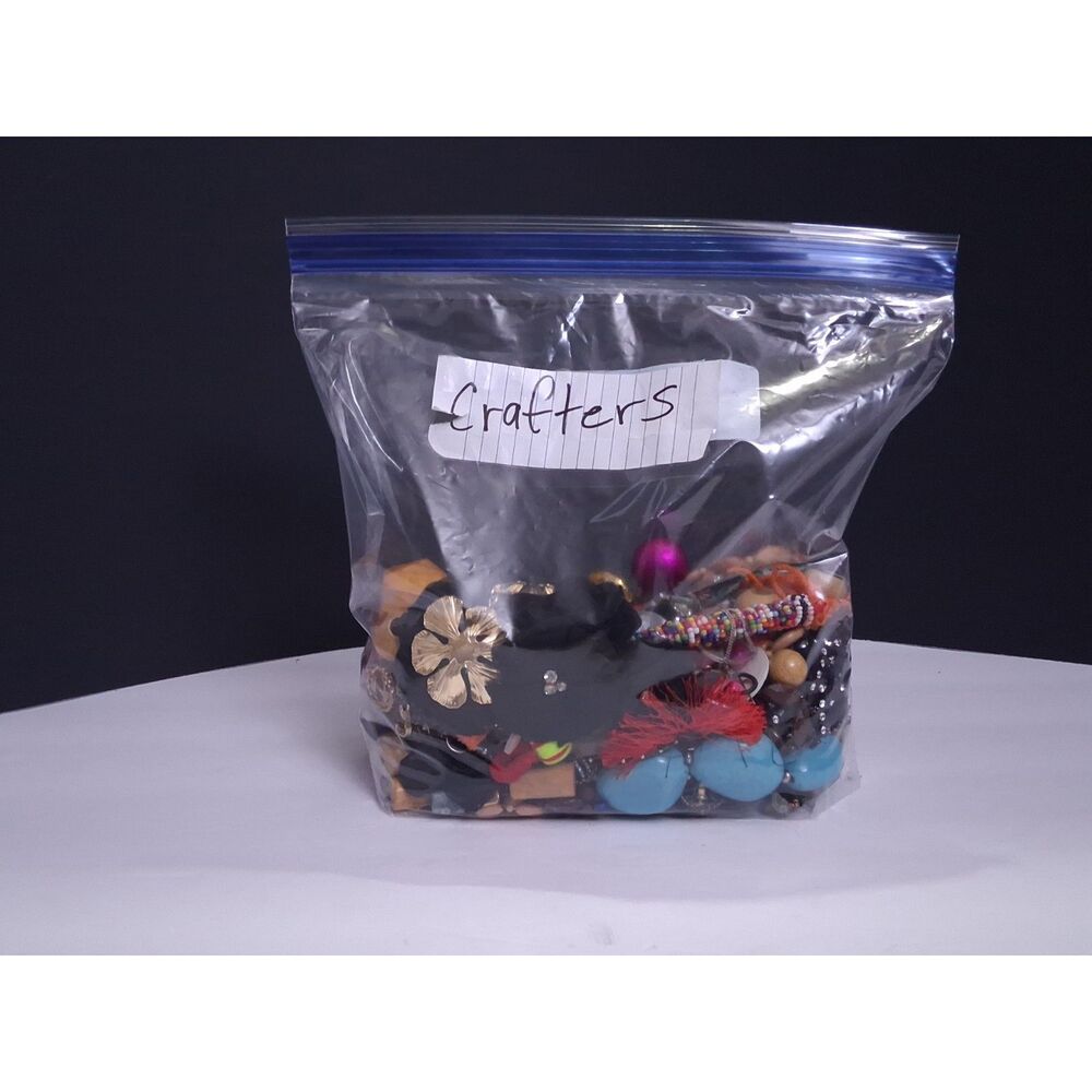 Over 2lbs of Crafters Jewelry Pieces, Parts, Beads for Jewelry Makers PARTS